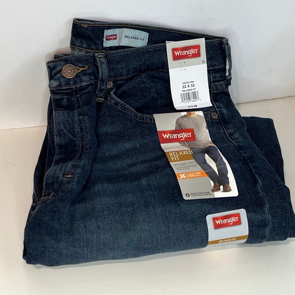 WRANGLER 5-Star Relaxed Fit Jeans. 32” X 32” NWT - Picture 3 of 11
